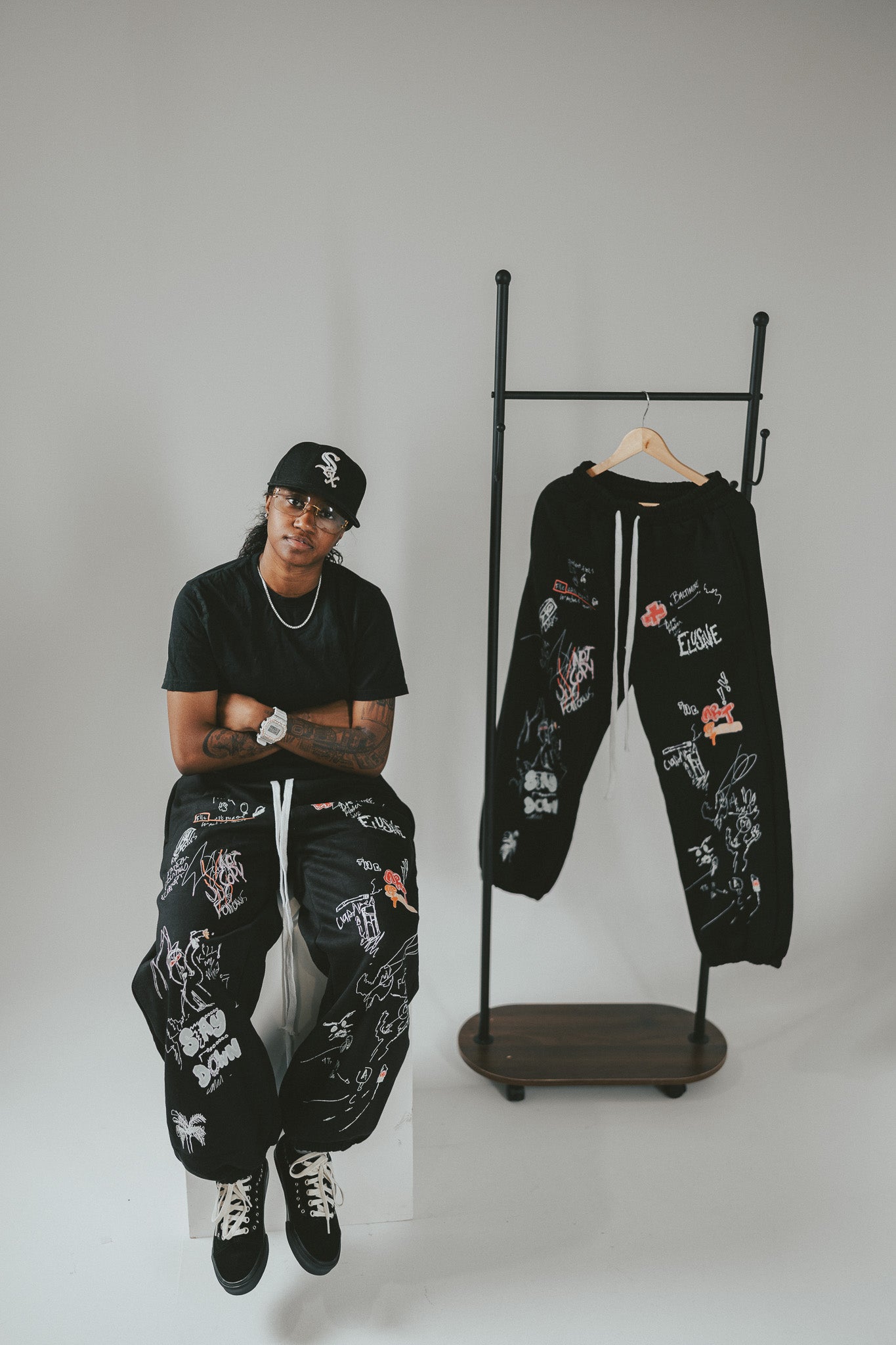 STAY DOWN OVERSIZED SWEATPANTS - CUFFED